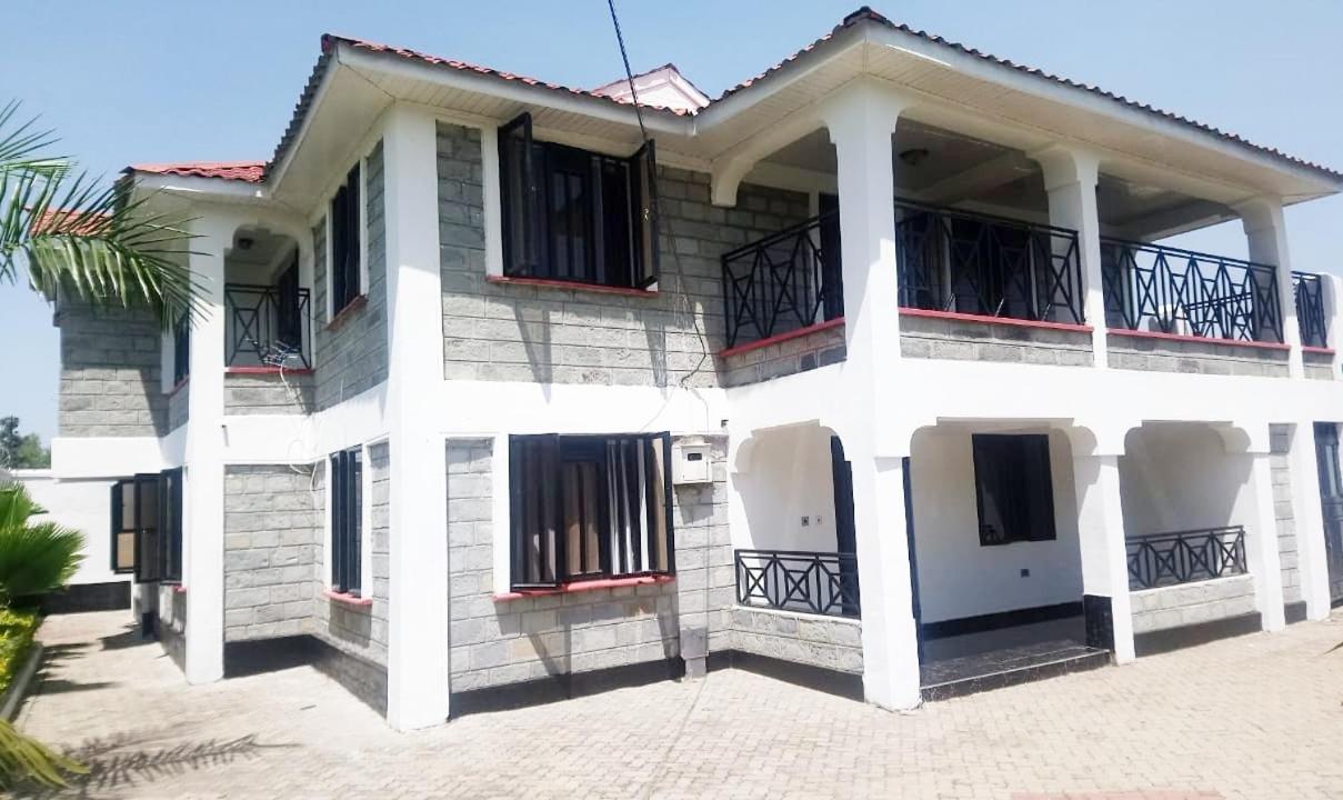 Sofitel 3 Bedrooms Own Compound Mamboleo Kisumu Esterno foto