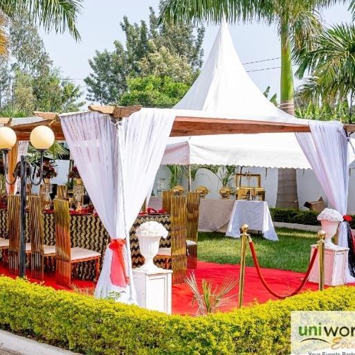 Sofitel 3 Bedrooms Own Compound Mamboleo Kisumu Esterno foto